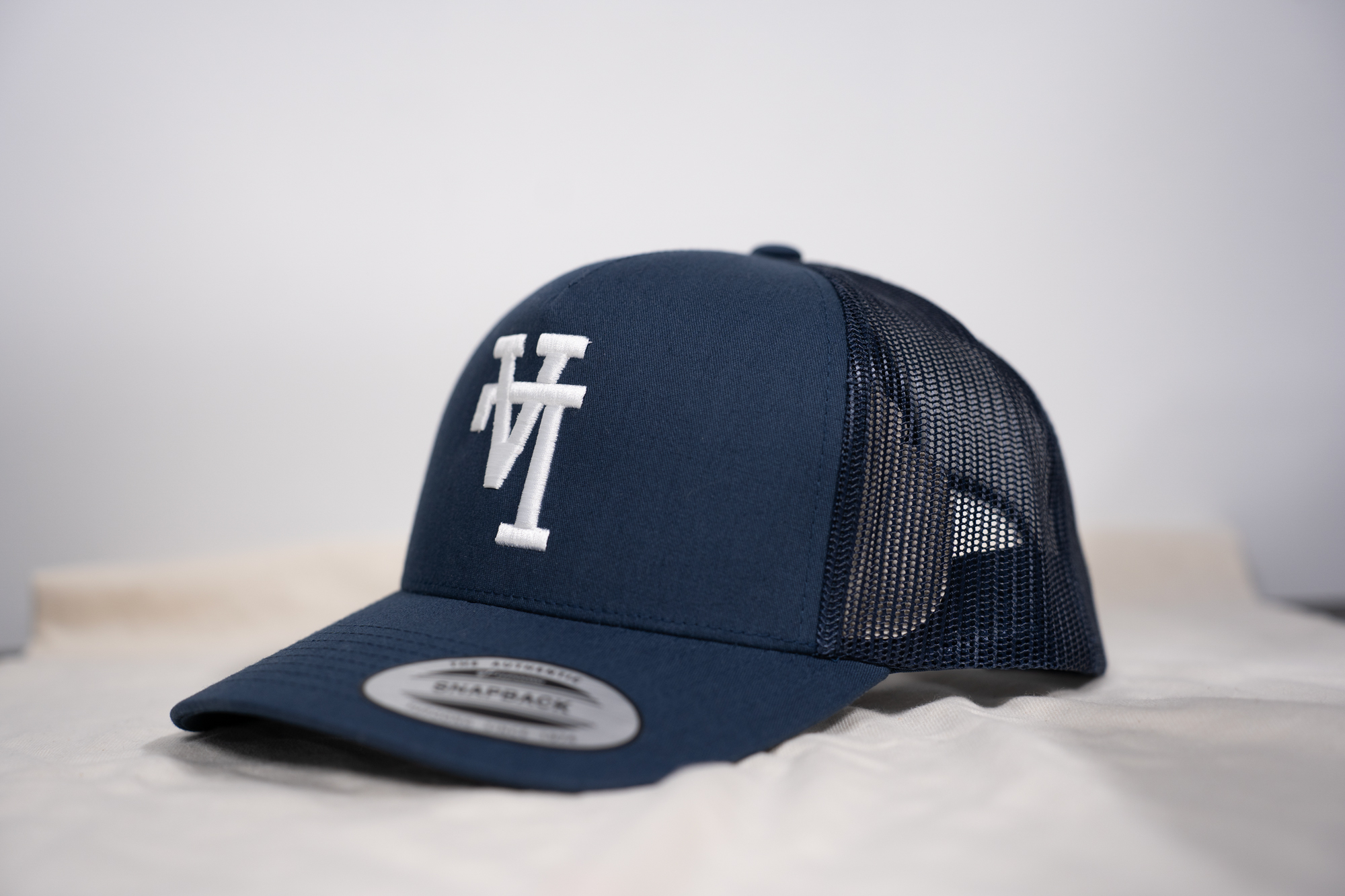 LA hat upside down
